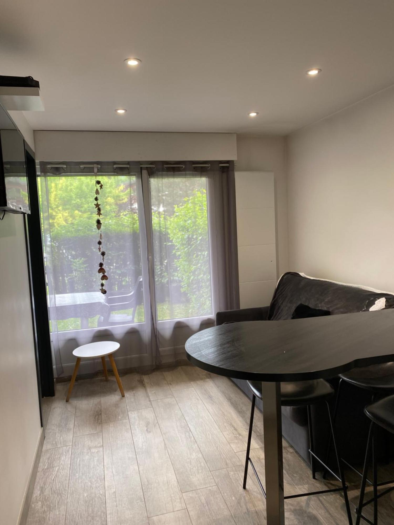 Mont Blanc Holidays Dans Residence Avec Gardien Sallanches Bagian luar foto